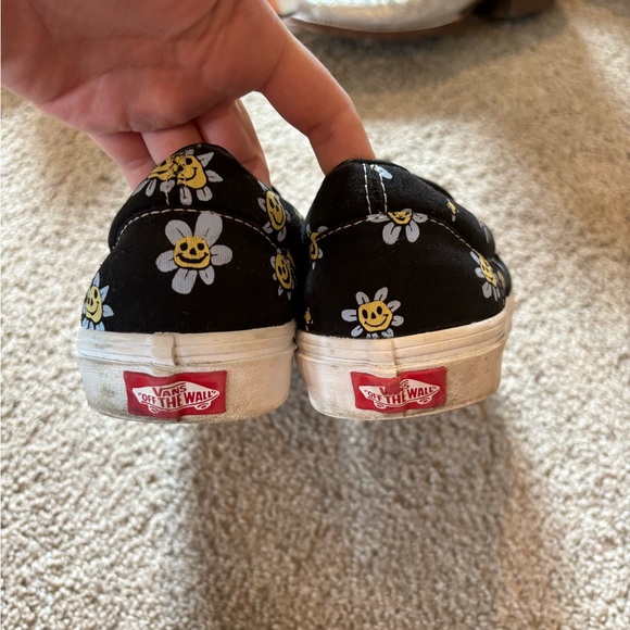 Flower smile vans - Picture 2 of 6